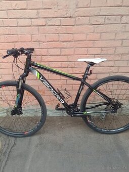 Používaný bicykel Vedora Cross "M"