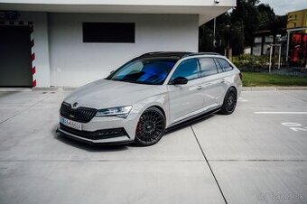 Škoda Superb Combi 2.0 TSI Sportline 4x4 DSG