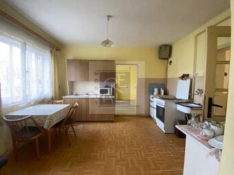 NA PREDAJ 5 IZBOVÝ RODINNÝ DOM LEHOTA S POZEMKOM 1247m² - 1