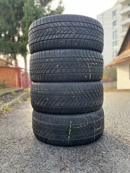 Zimné pneu 245/45 r18
