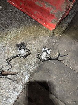 Strmene golf 4 zadne