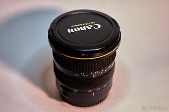 Tokina AF 20-35mm f/3.5-4.5 EF
