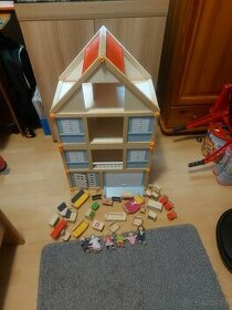Detský drevený domček + nábytok