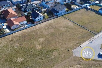 Lukratívny stavebný pozemok 1300m2, Pekné pole