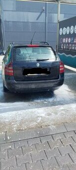 Predám na diely vcelku škoda Octavia.2.2.0.103kw