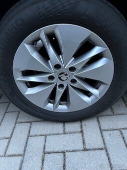 Skoda octavia 205/60/16 letne