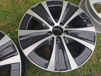 Mercedes Benz E (W213)-orig. 18" alu so snímačmi dvojrozmer