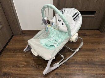 Detské hojdacie kresielko s vybráciami Ricokids