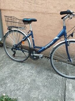 Bicykel trekingovy Genesis Delphi
