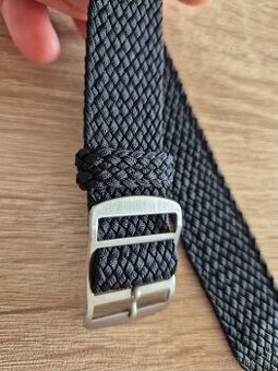 nylonový remienok 22mm čierny
