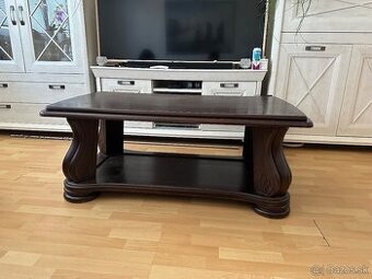 Masívny dubový konferenčný stolík