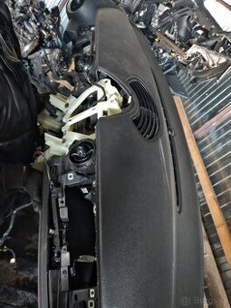 Predám palubova doska mini Cooper r 56