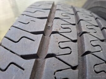 195/65 r16 C 104/102  Rok 43/15  Vzor 9mm  Cena 60eur za sad