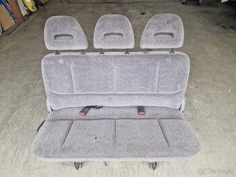 Multifunkčna viacučelová 3sedacka .