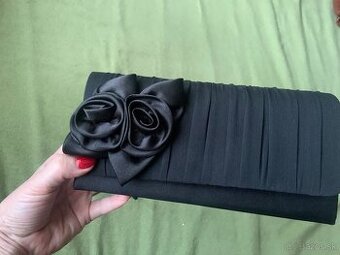 Kabelka na ples, spolocenska