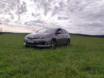 Toyota Auris Sport Touring