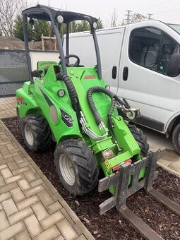 AVANT mininakladač + vidly, lopata, spätná fréza