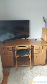 Komoda a pisaci stól - 1