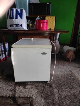 PREDAM MALU CHLADNIČKU