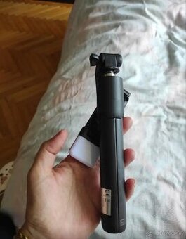 2 v 1 statív plus selfie tyč