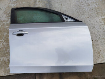 Predám pravé predné dvere Audi A4 b8 100€