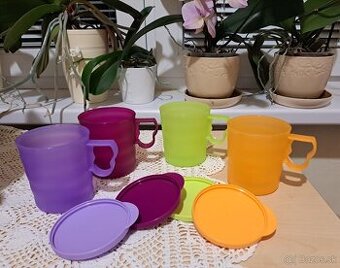 Tupperware sada hrnčekov