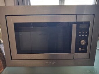 Predam vstavanu miktovlnku Fagor