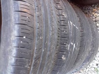 225/60/18 letne Dunlop