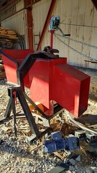 Špalíkovač , štiepkovač za traktor do 16cm