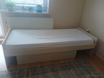 Posteľ s matracom 180x90cm a úložným priestorom