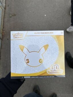 Pokemon TCG 30th Anniversary Elite Trainer Box