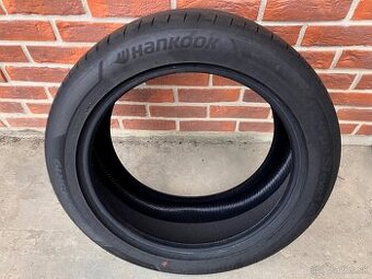 Hankook 255/45R19 104W