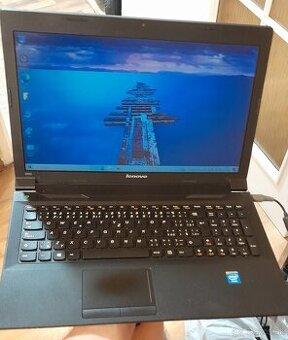 Lenovo B590