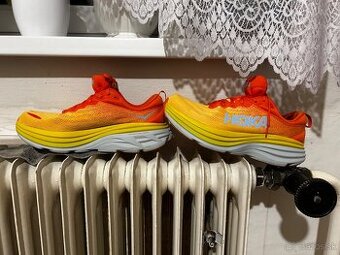 Hoka one bondi 8