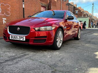 Jaguar xe 2016 2.0 diesel - 1