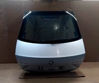 dvere kufra Octavia 3 - LA7W 8E8E