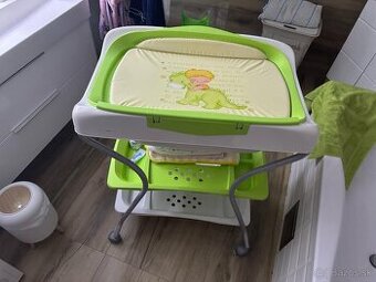 Prenosný prebaľovací pult