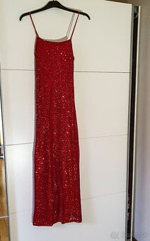 Dlhé červené flitrové šaty