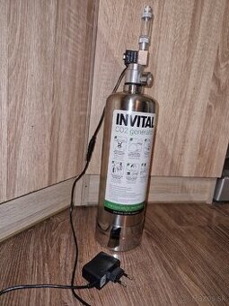 INVITAL CO2 Generator s nočným vypínaním s 2l fľašou

