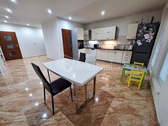Ponúkam na predaj 4-izbový rodinný dom, novostavba z r…