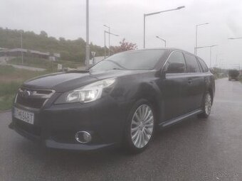 Subaru legacy wagon 2.0D 110kw, 2013, xenony, r18