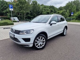 VW Touareg R19