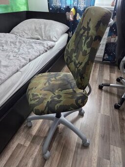 Nastavitelna stolicka