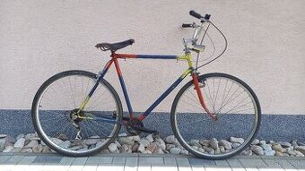 Cestný bicykel Favorit 1974
