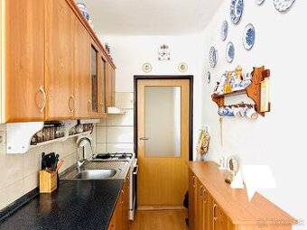 Predaj 3 izb. byt, centrum, garáž, záhradka