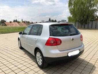 Volkswagen Golf 5 1.4 59kw benzín