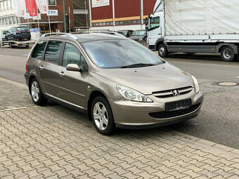Rozpredám Peugeot 307 SW 1,6i 80kw rv.2003 a 307 hatchback