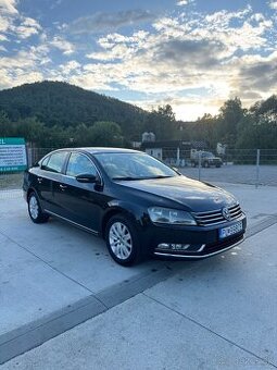 Volkswagen Passat B7 Sedan 1.6 TDI 77 kW – 2011
