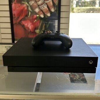 Black Xbox One X 1TB + 2 ovládače