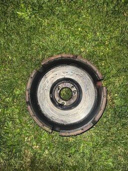 Zotrvacnik jedno lamelový Zetor major